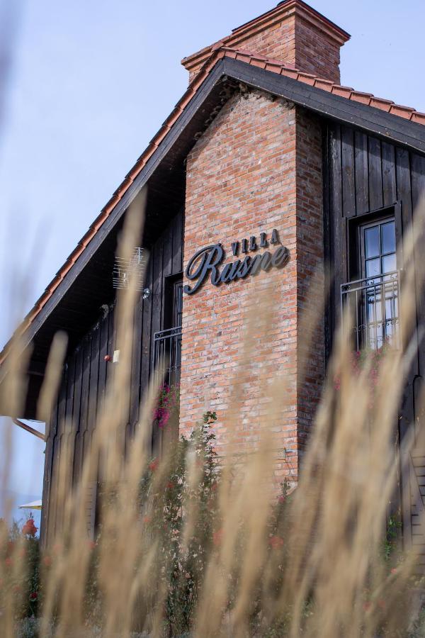 Rusne Villa Ngoại thất bức ảnh